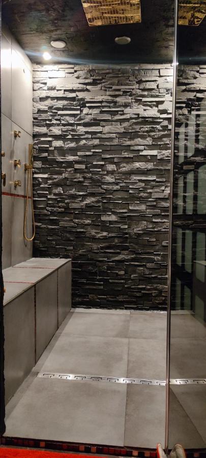 Loft Romantique Hammam Spa Privatif Playroom Гренобль Экстерьер фото