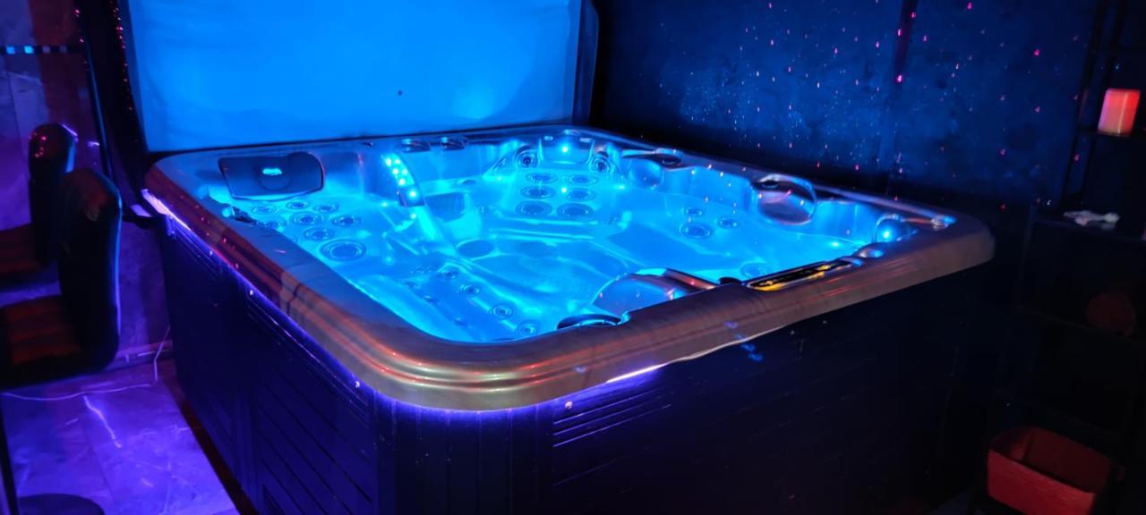 Loft Romantique Hammam Spa Privatif Playroom Гренобль Экстерьер фото
