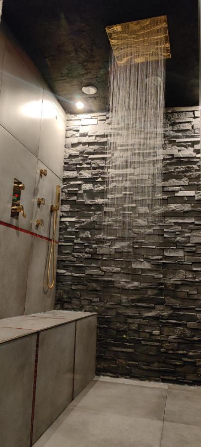 Loft Romantique Hammam Spa Privatif Playroom Гренобль Экстерьер фото
